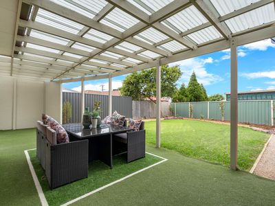 8 Asquith Court, Epping