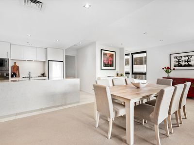 1005 / 480 St Kilda Road, Melbourne