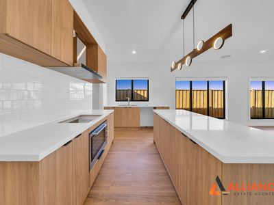 10 Floribunda Road, Tarneit