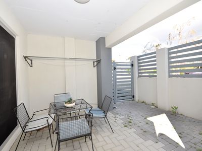 1 / 3 Morago Crescent, Cloverdale