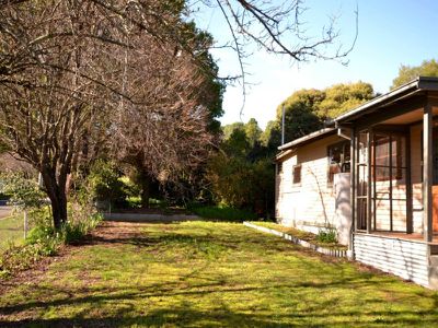 44 Lakeside Avenue, Mount Beauty