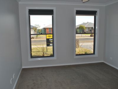 24 Argyle Avenue, Dubbo