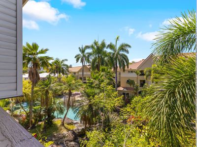 612 / 2-10 Greenslopes Street, Cairns North