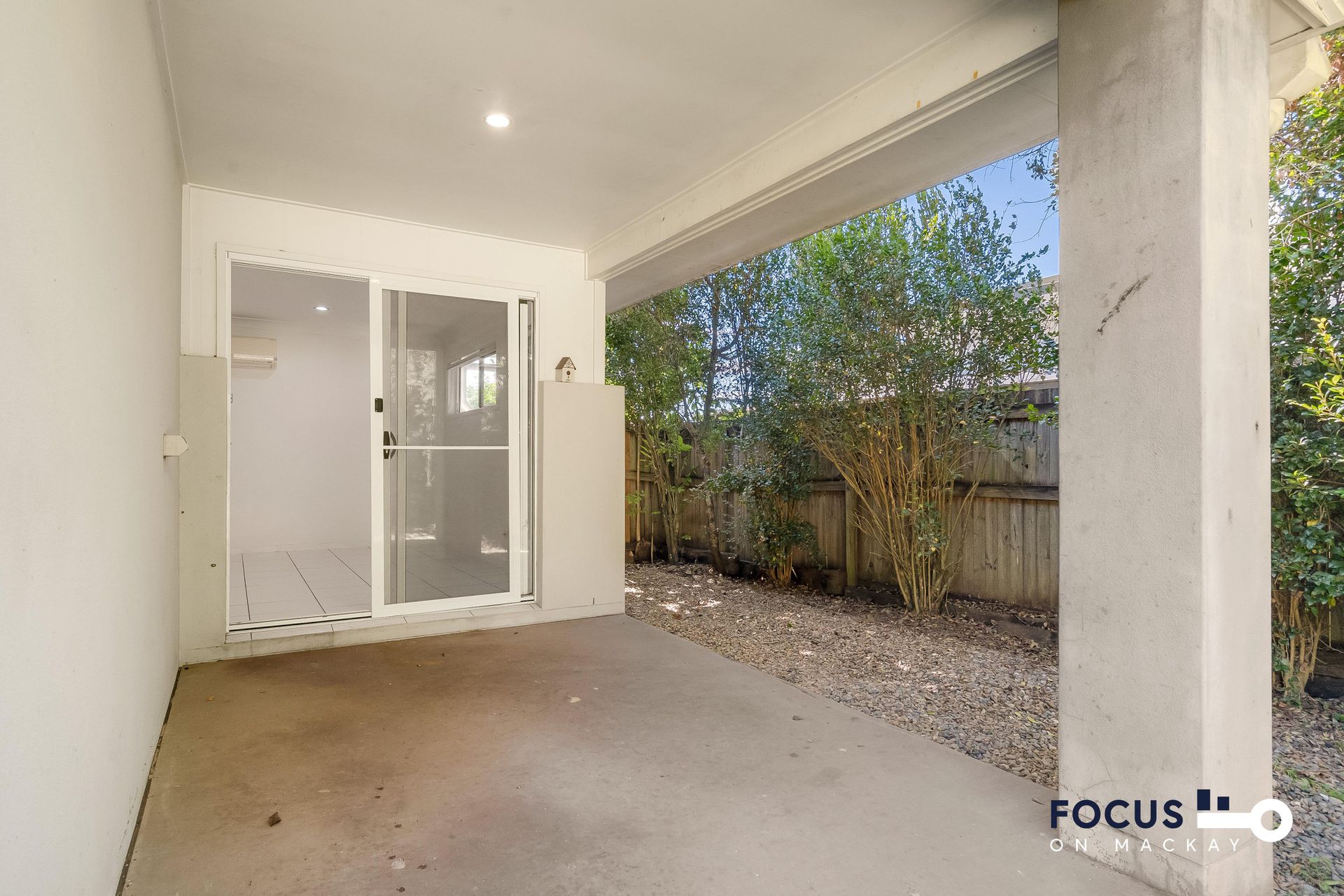 1 / 86 West Street, Sarina