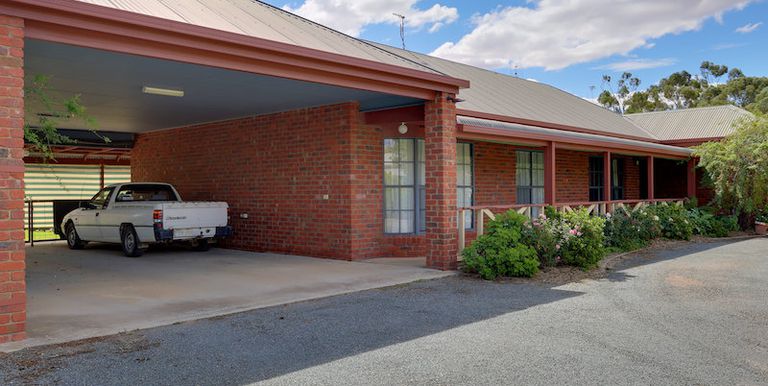 8 Caulfield Street, Violet Town