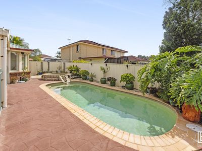 3 Walnut Close, Hamlyn Terrace