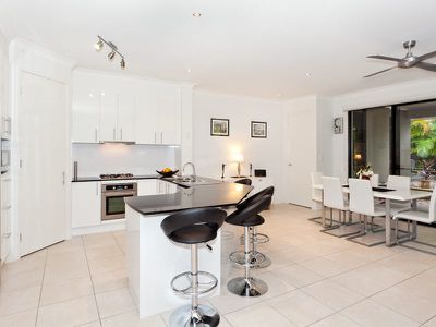 7 Palm Drive, Mooloolaba