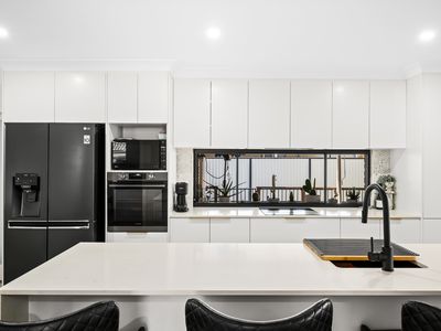 8 Lake Cootharaba Place, Logan Reserve