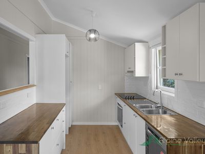 9 Freeburgh Avenue, Mount Beauty