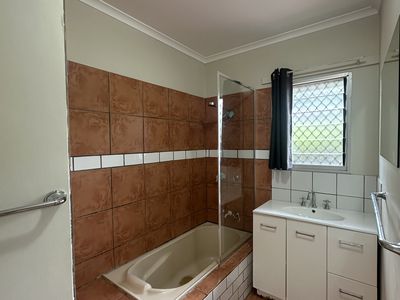 19 Bonson Terrace, Moulden