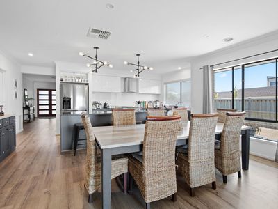 3 Razorbill Terrace, Werribee