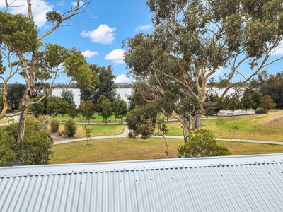 15b Curtin Court, Altona