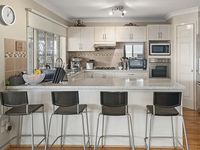 19 Silverdell Crescent, Parkinson