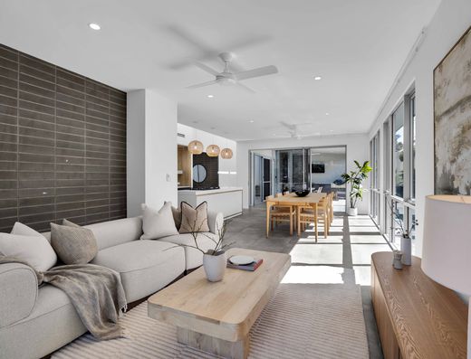 Architectural quality and poolside living in Old Tewantin image 7