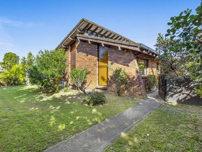 2 Vaucluse Place, Bundall