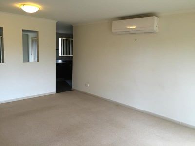 32 Kerford Crescent, Point Cook