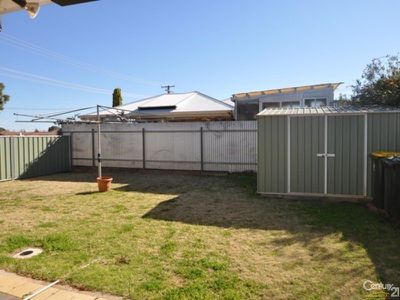 18 Page Avenue, Dubbo