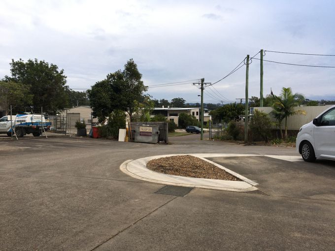 Unit 2, 3 and 4  / 18  Tectonic Crescent , Kunda Park
