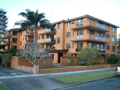 12 / 25 Lake Street, Forster