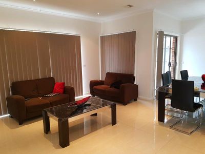 2 / 53 Wintersun Drive, Albanvale