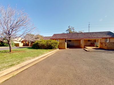 5 / 10 Sturt Circle, Dubbo