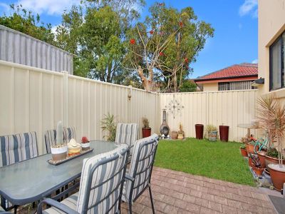 2 / 24 Peterborough Avenue, Lake Illawarra
