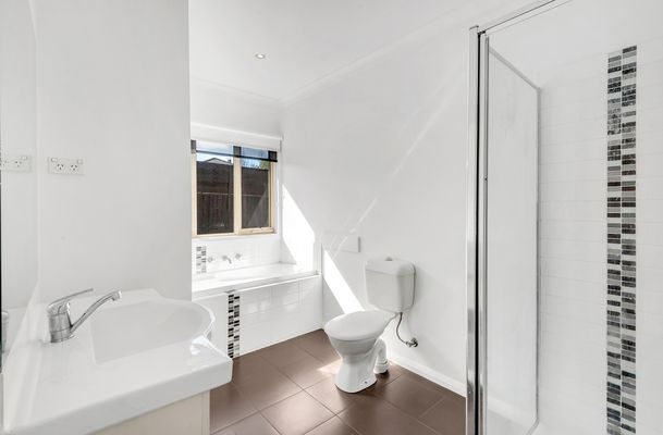 4 / 80 Rathcown Road, Reservoir