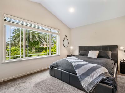 5 Thomas Hunter Lane, Greenhithe