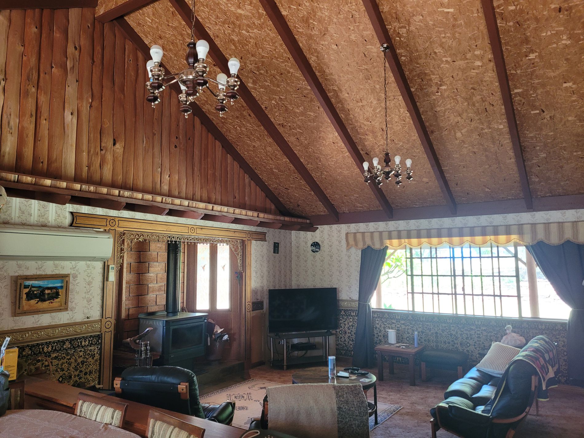 32 WILLOUGHBY STREET, Willows