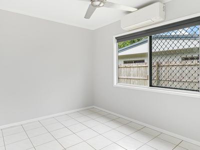 24 Isley Street, Edmonton