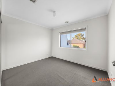 18 Marathon Boulevard, Craigieburn
