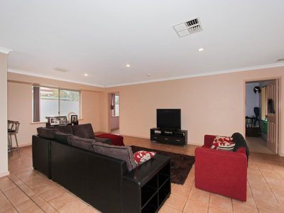 24 Trevaskis Street, Kalgoorlie