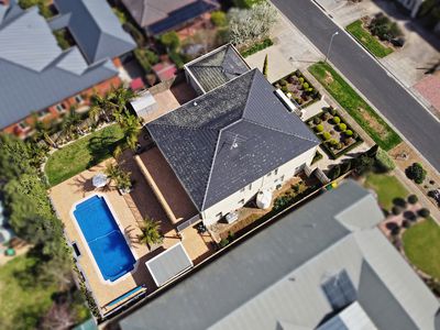 17 Willowtree Drive, Werribee