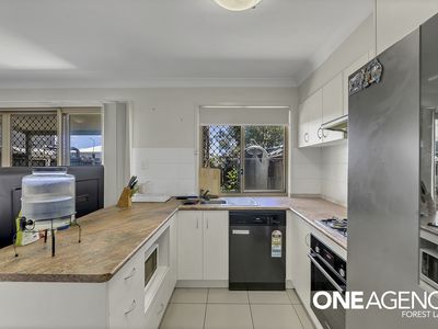 3 / 2 Grandly Street, Doolandella