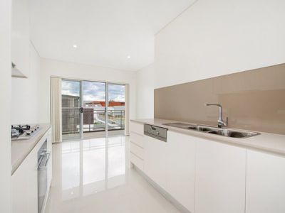 16 / 100 Tennyson Road, Mortlake