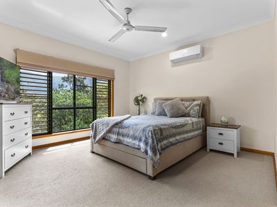 2 Powell Place, Bentley Park