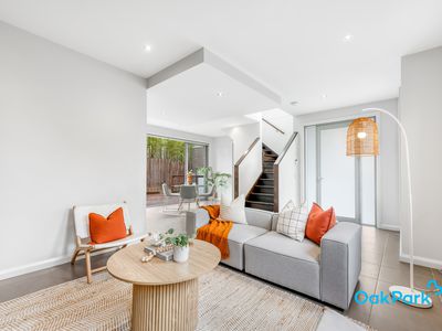 2 / 51 Northumberland Road, Pascoe Vale