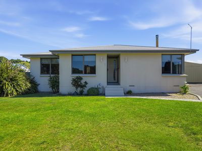 1 Jacobs Avenue, George Town