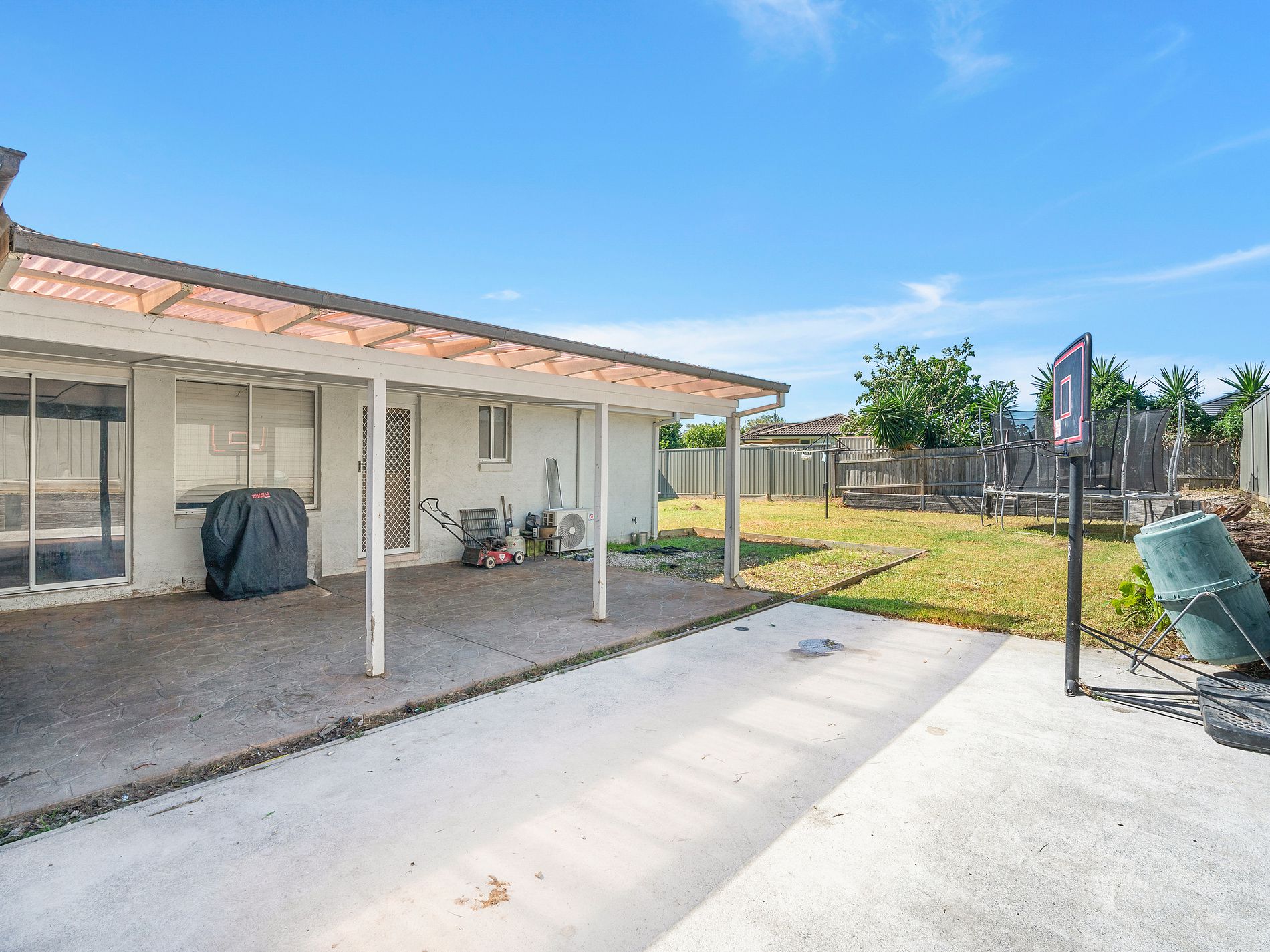 24 Peppermint Drive, Worrigee