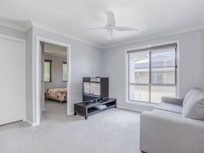 4 / 60 Broad Street, Labrador