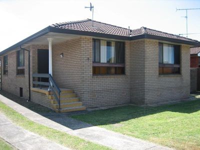 1 / 18 Shellharbour Road, Lake Illawarra