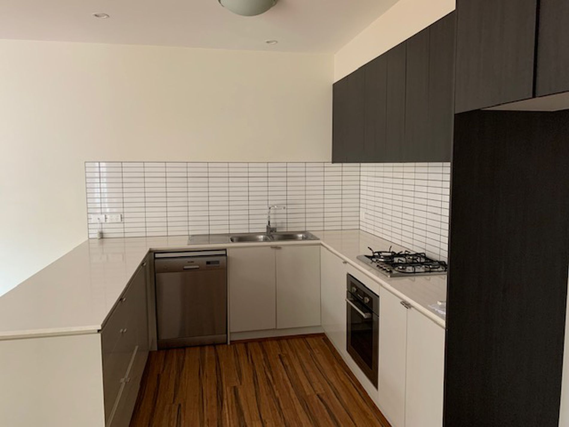 2 / 1 Arthur Street, Murrumbeena