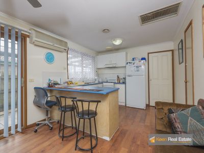 8 Emma Crt, Hampton Park