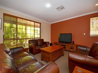 2 Scaffell Gardens, Carine