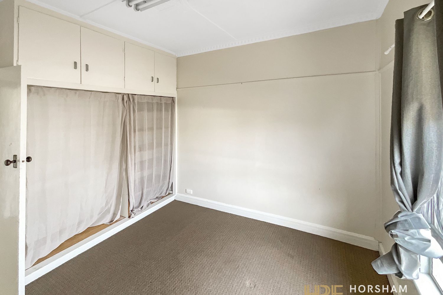16 Johnson Street, Horsham