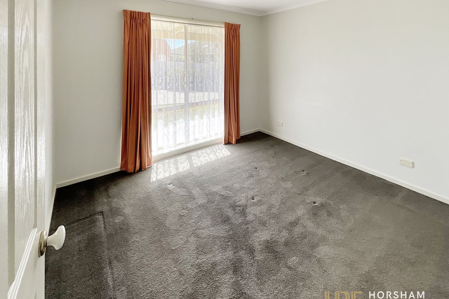 1 / 3 Ashwin Close, Horsham