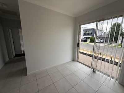 8a Driftway Street, Austral