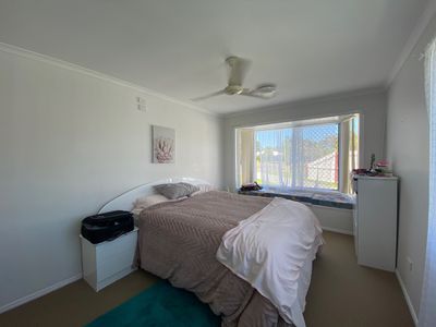 8 Marloo Court, Urangan