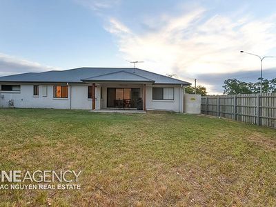 13 Dinnigan Cr, Durack