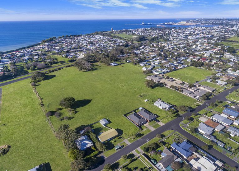 Lot 15, Cypress Lane, Portland